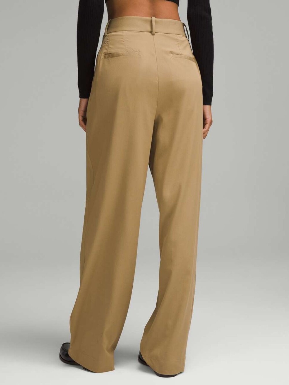 Lululemon Pleat-Front High-Rise Trouser *Regular in Filbert Tan